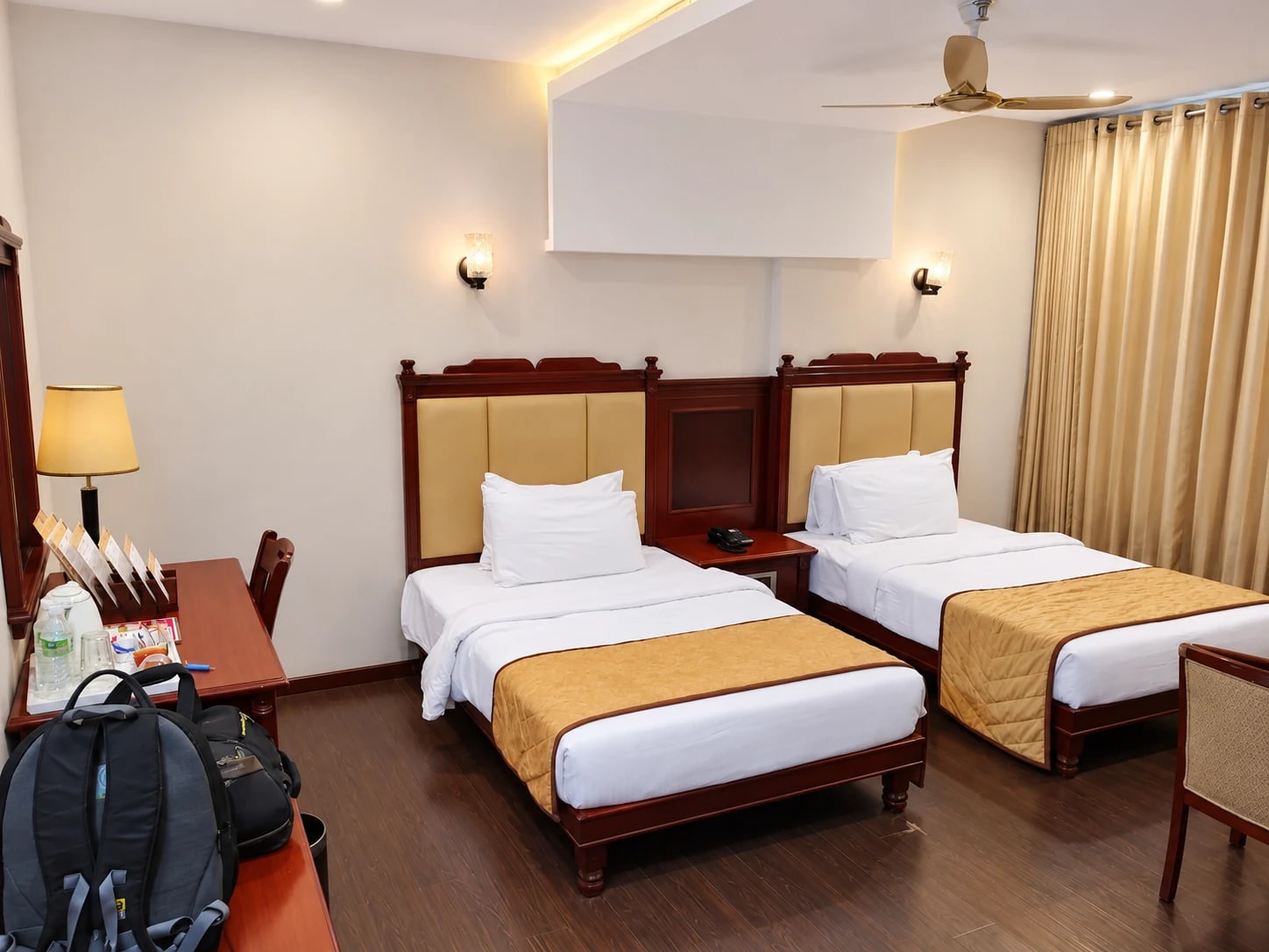 Twin room — AAR Royal Park
