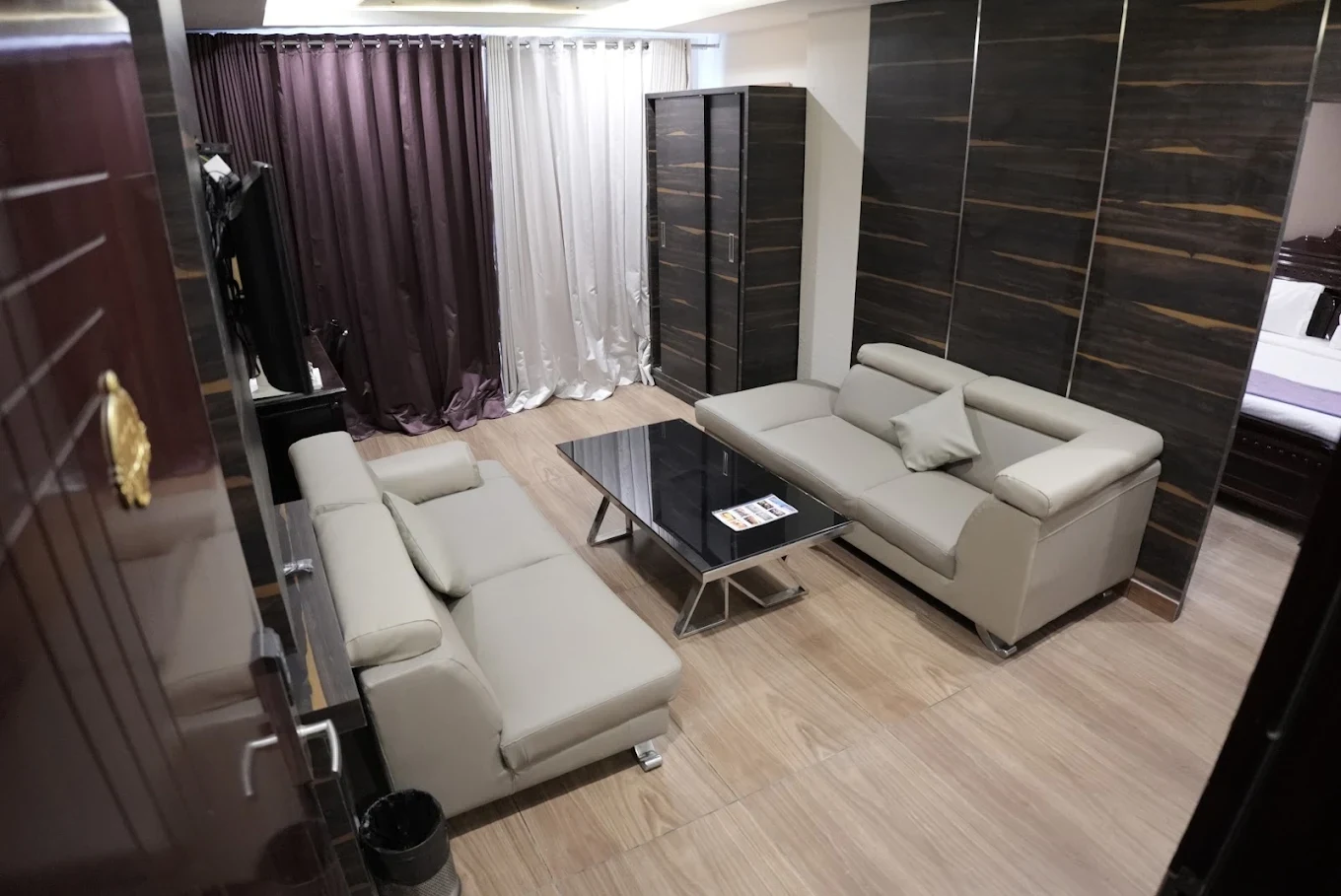 Suite living area